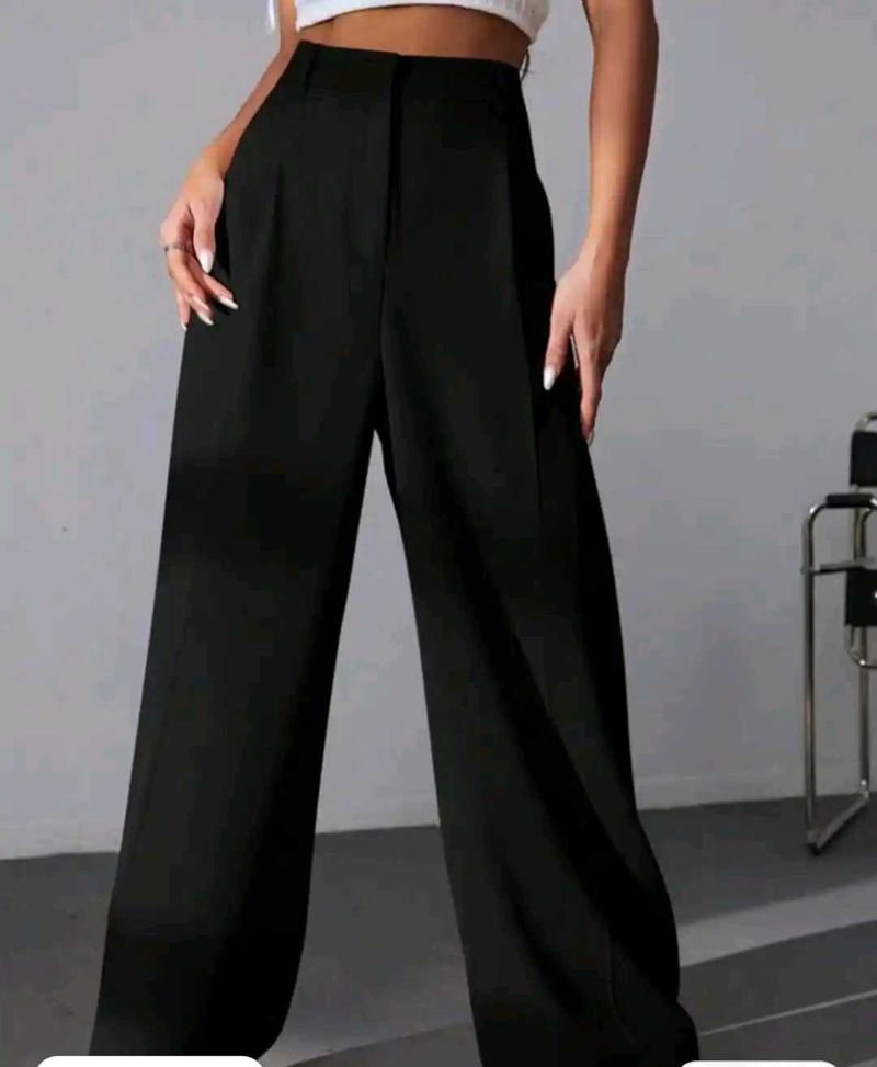 Chic Black Wide-Leg Trousers