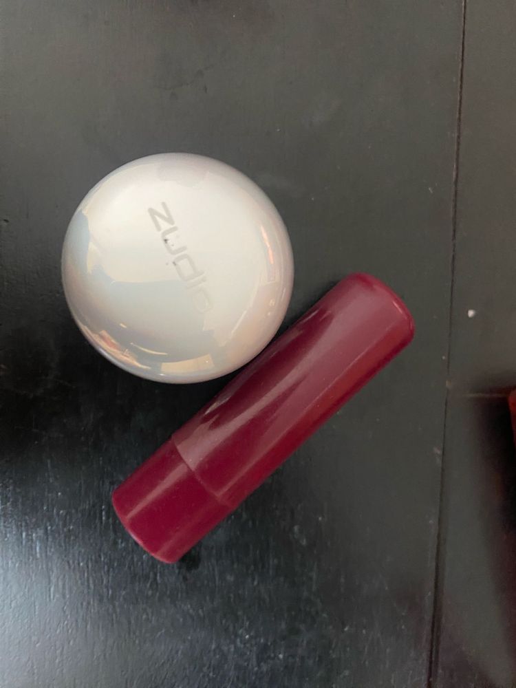 Zudio lip pot and balm
