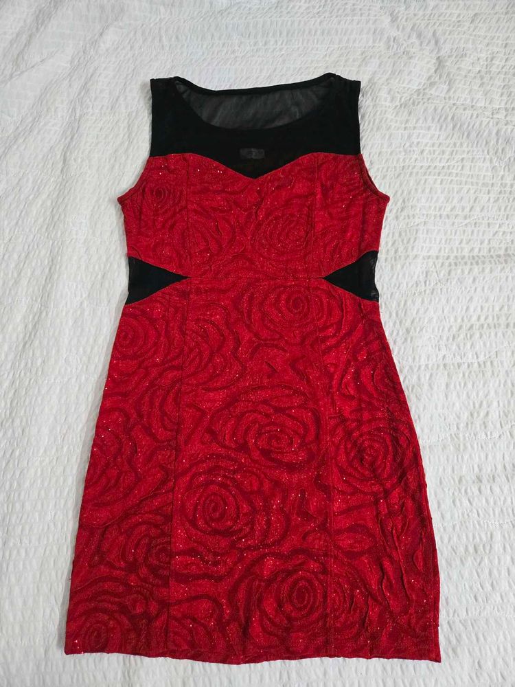 Sparkling Red Rose Dress bust 36