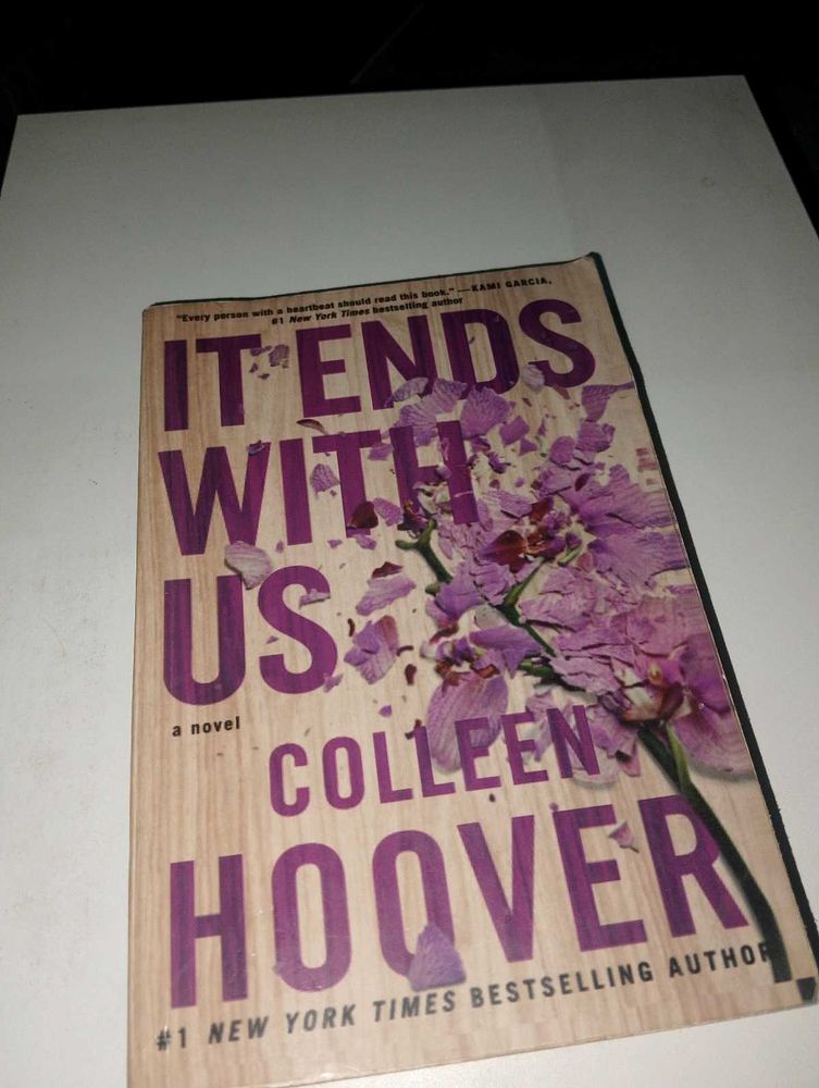 It Ends With Us by Colleen Hoover