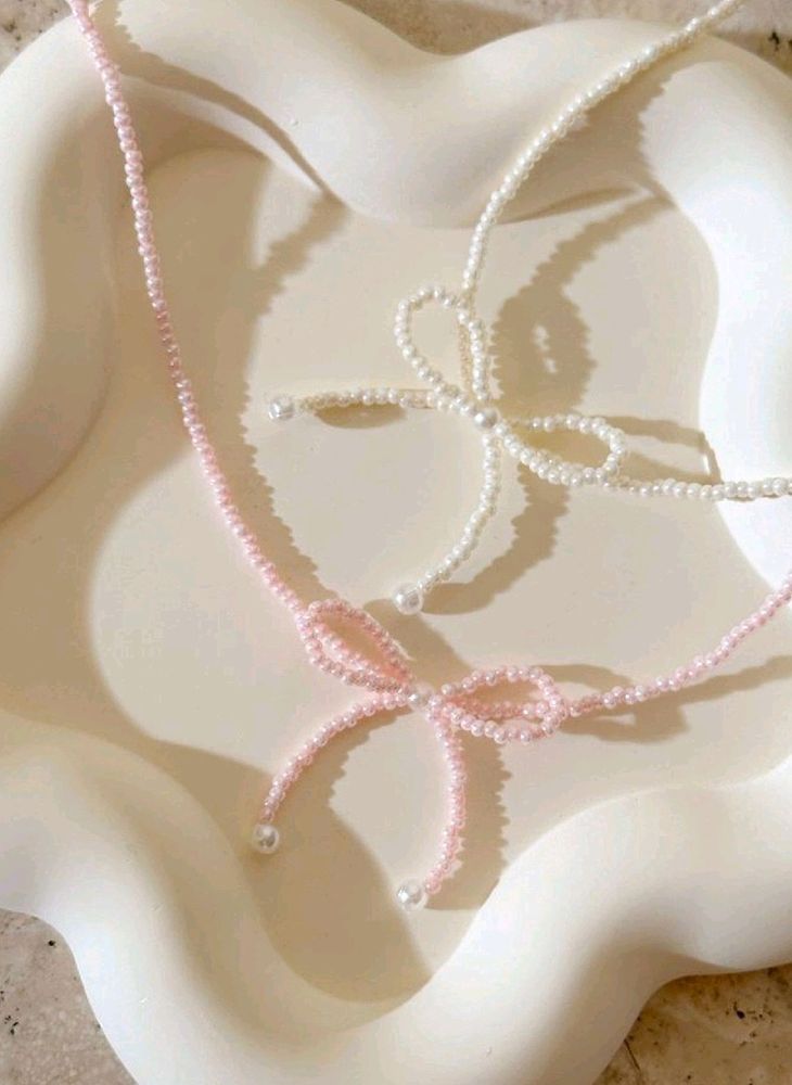 Bow Necklace