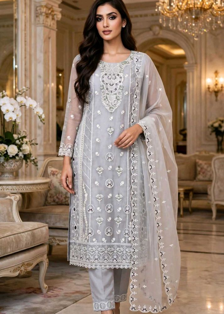 Grey Organza Kurta Set🤍