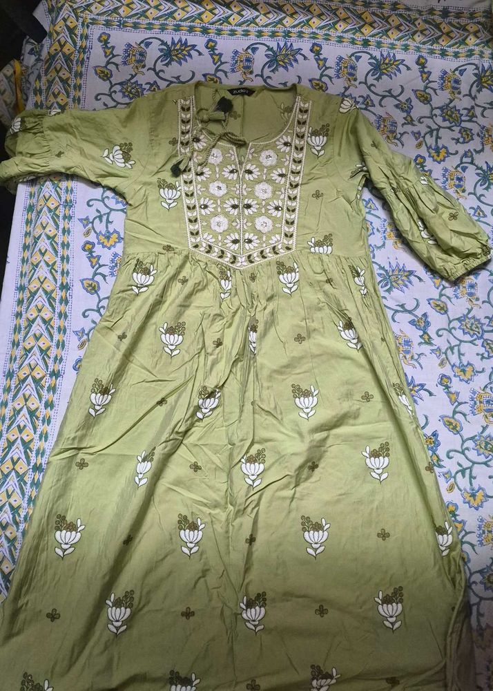 Green Embroidered Kurta