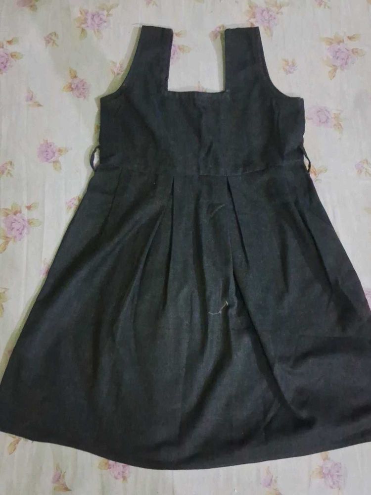 Girl's Dark Grey woollen tunic