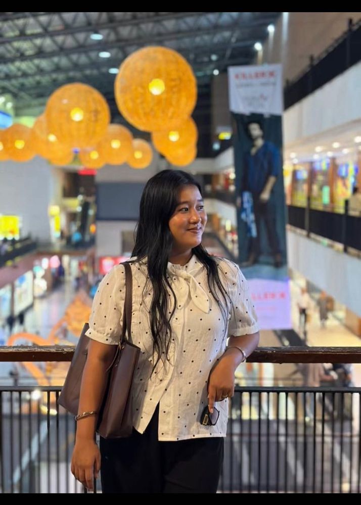 Chic Polka Dot Puff Sleeve Top