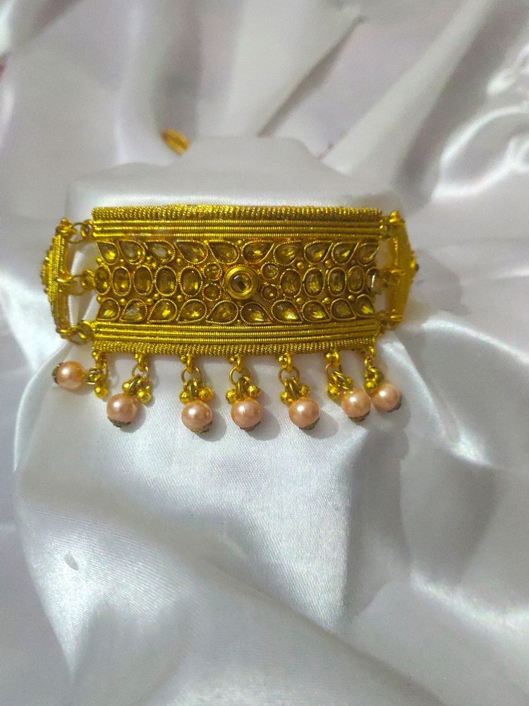 Antique Gold Plated Kundan Choker