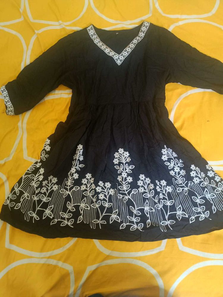 Embroidered Black Kurta
