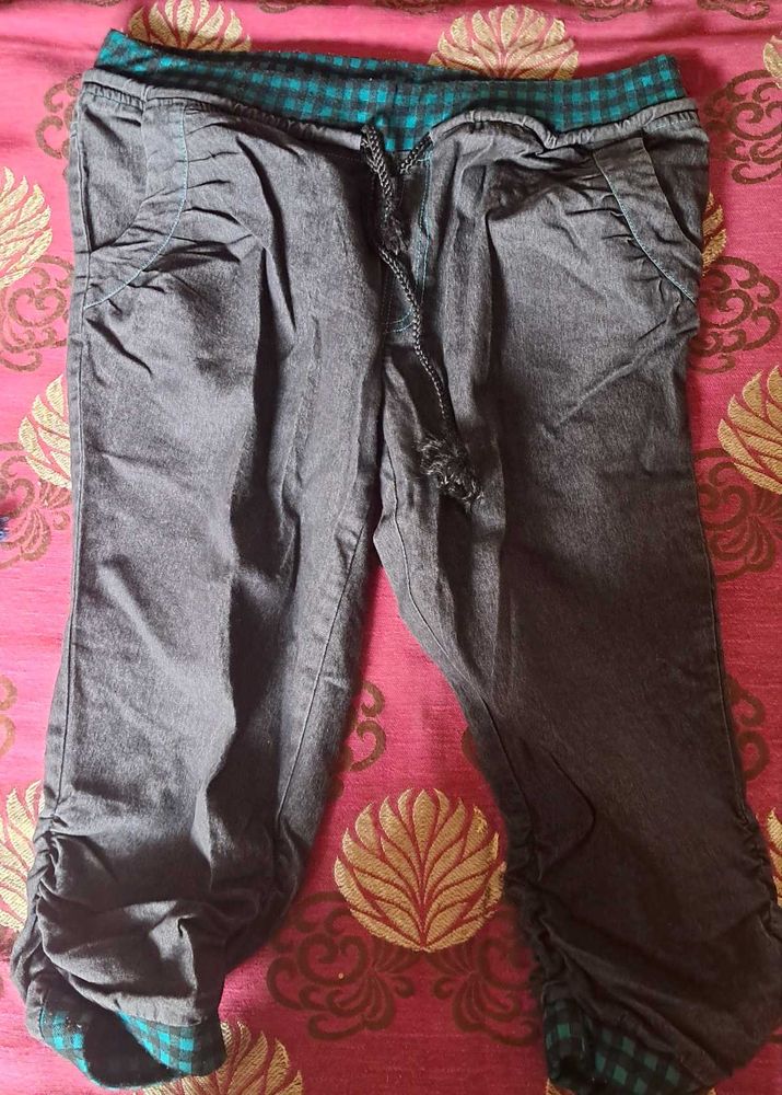 Capri Pants