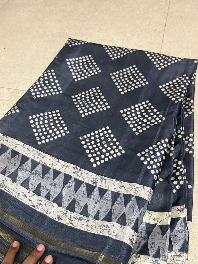 Stylish Bandhani Print Saree