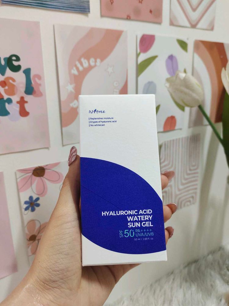 ISNTREE Hyaluronic Acid Watery Sun Gel SPF 50 💙