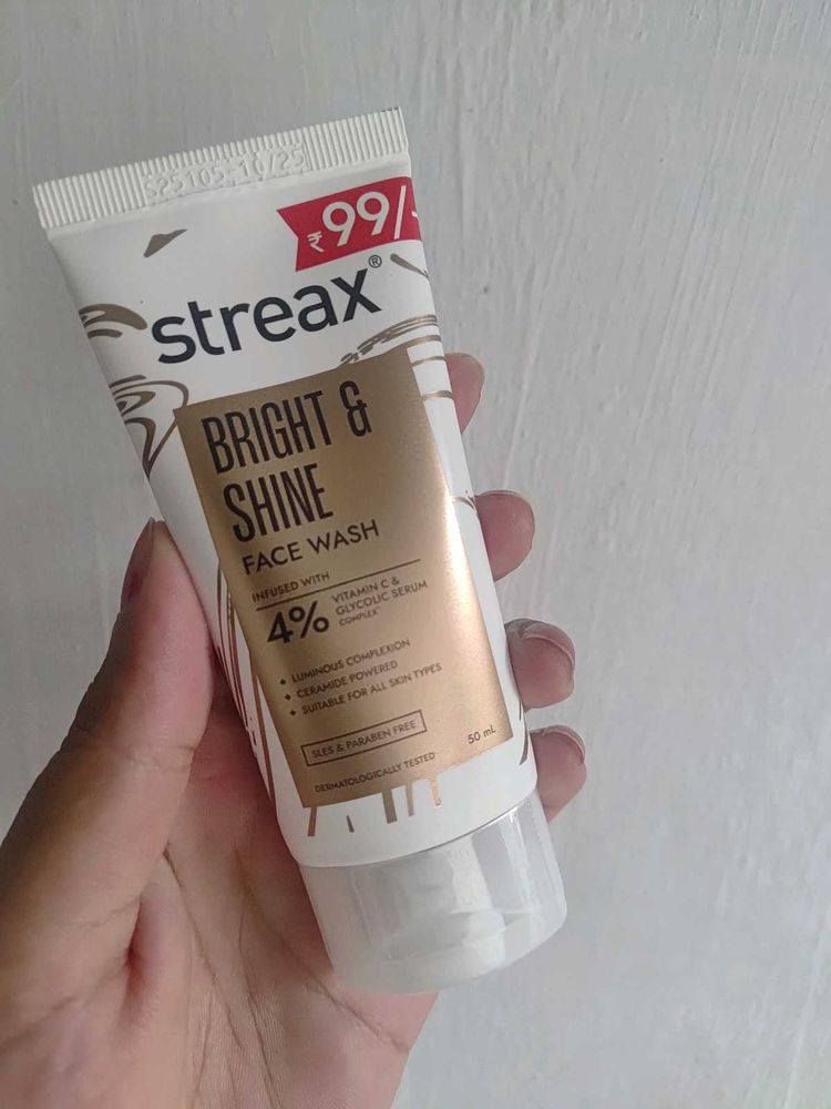 Streax Bright &amp; Shine Face Wash