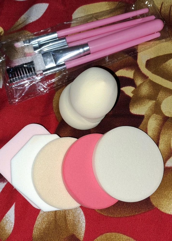Brand New***5 Mini Makeup Brush And 6 Puff Blender