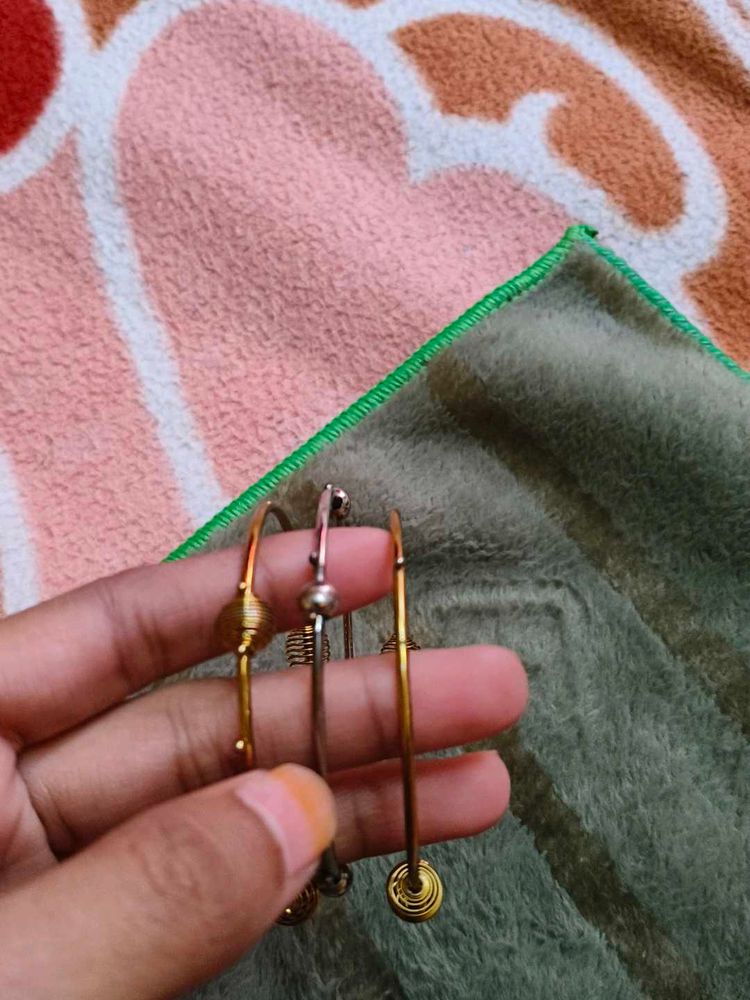 Set of 3 Metal Bangles