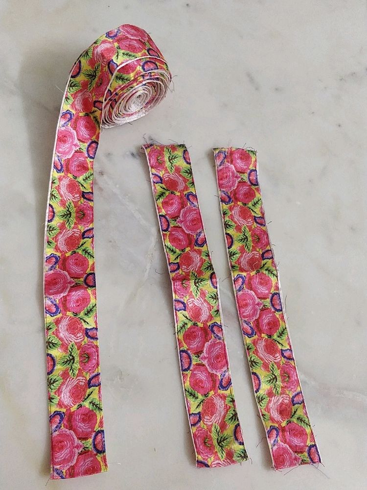 FLORAL PINK LACE