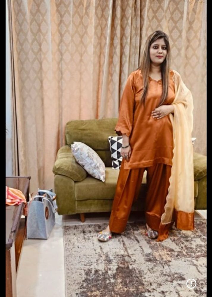 Elegant Farshi Salwar Suit Set