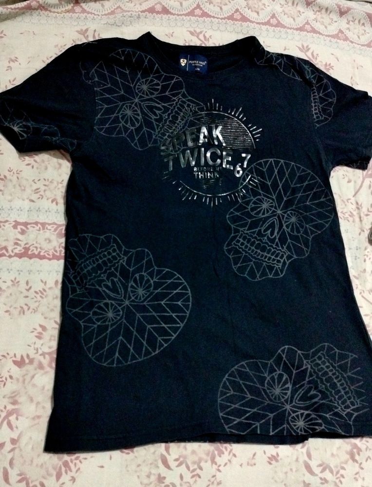 Trending Black Causal Tshirt For Men