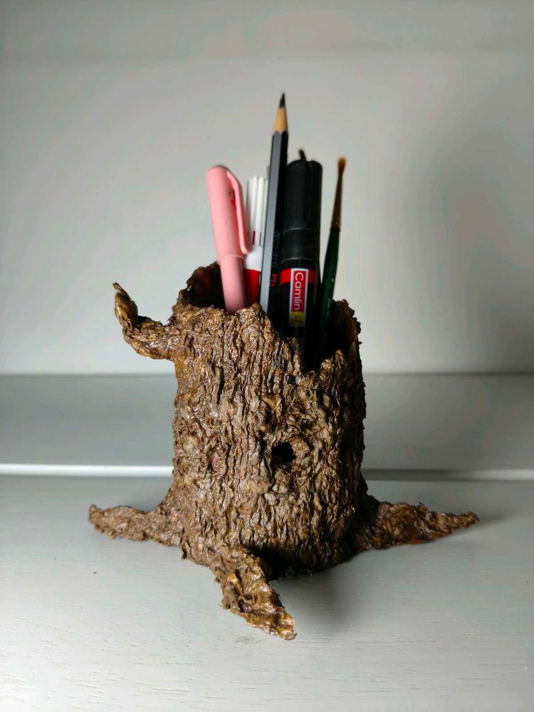 Organic Tree Bark Pen Holder 💚