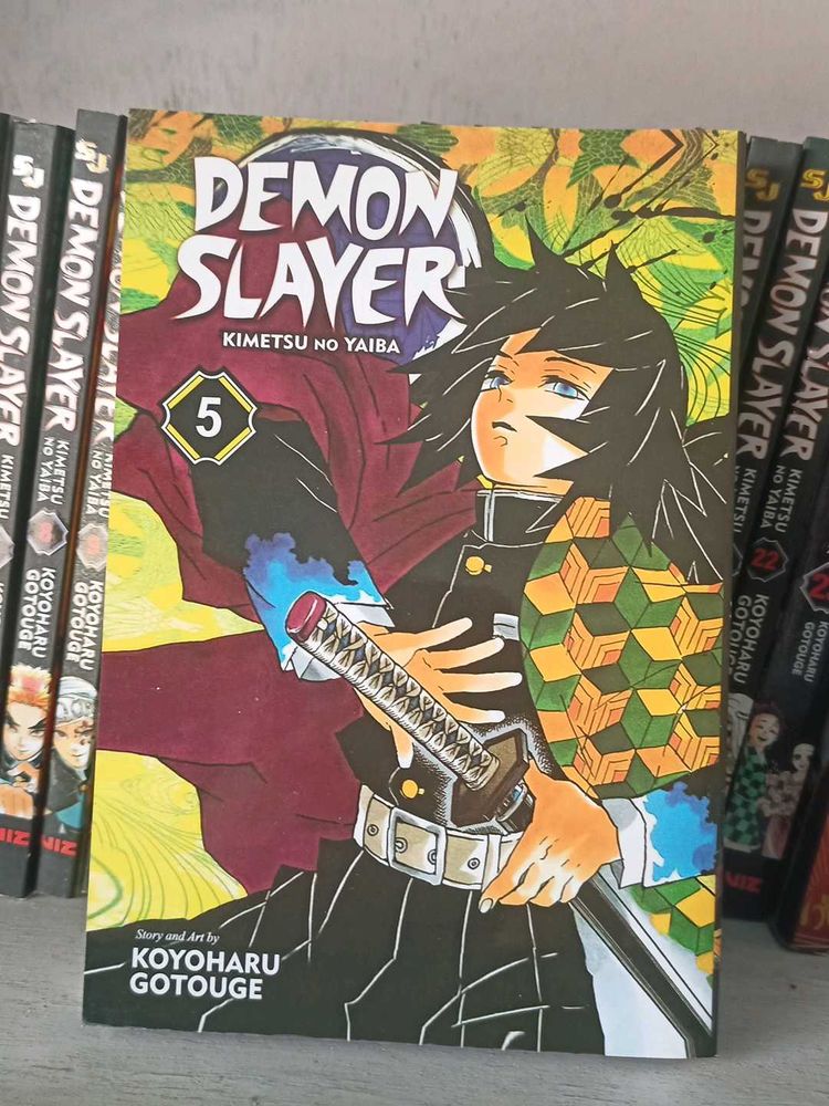 Demon Slayer: Kimetsu no Yaiba - Vol. 5