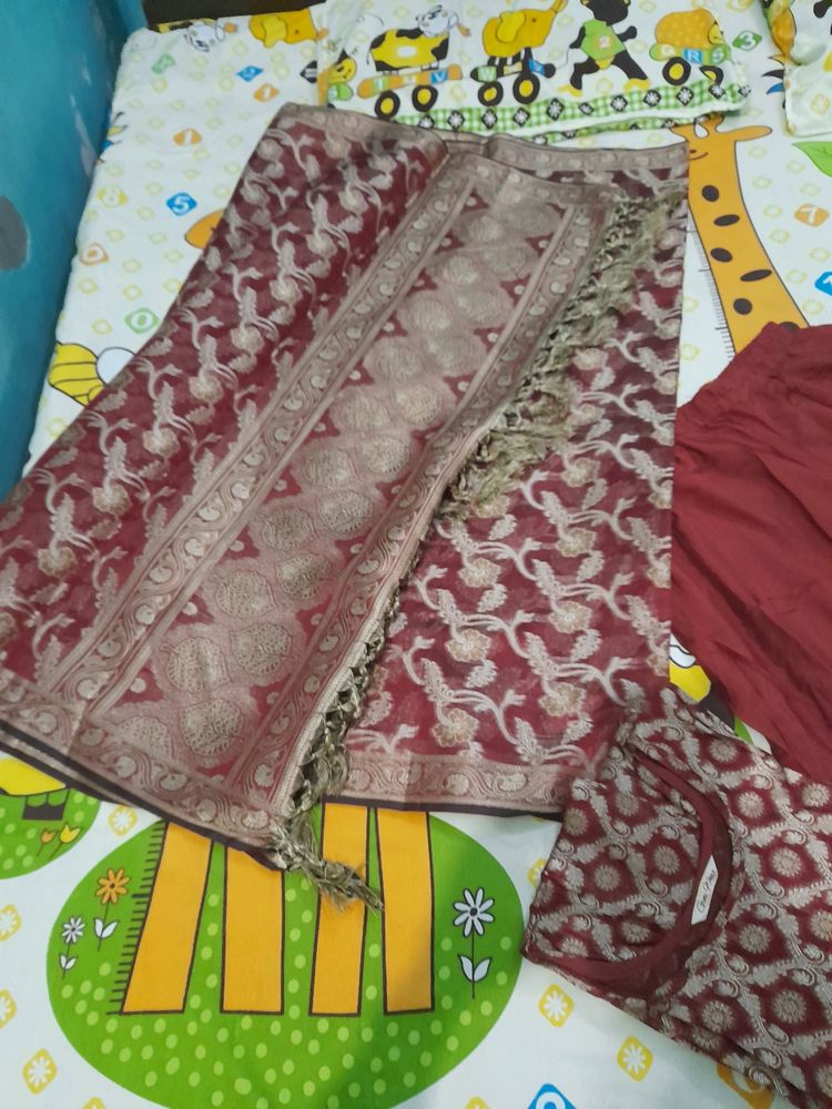 Original Banaras Suit..brand New 3 Pcs Stiched Sui