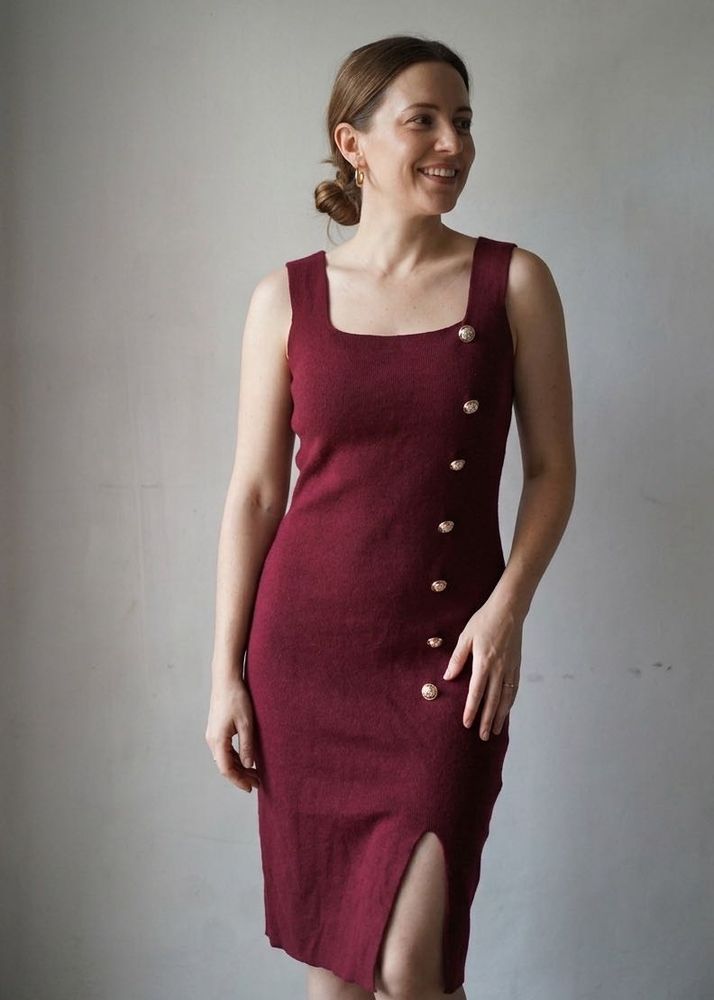 Chic Maroon Button Detail Dress