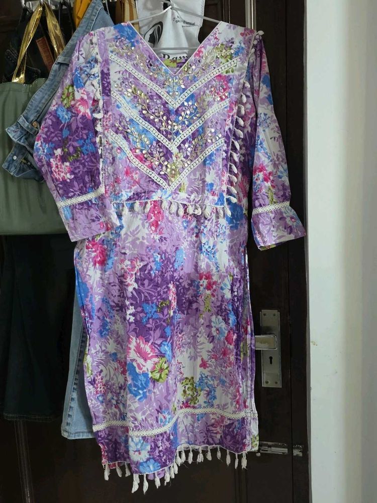 Beautiful Floral Print Kurta