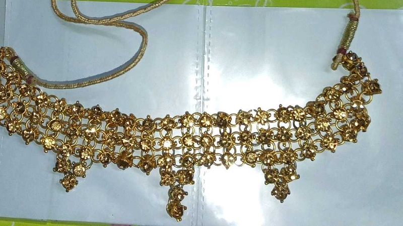 White and Golden stone / Double sided Necklace set