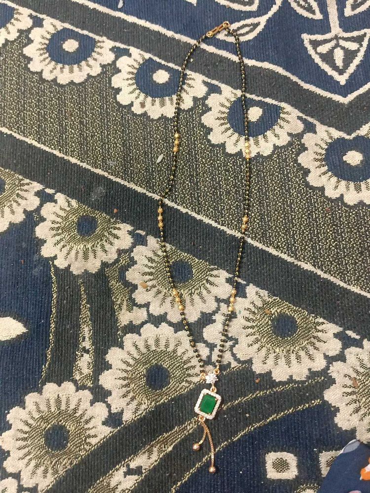 Elegant Emerald Pendant Necklace new
