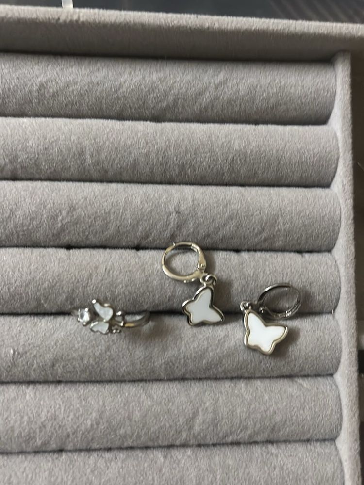 Cute Butterfly Ring and Earrings Set