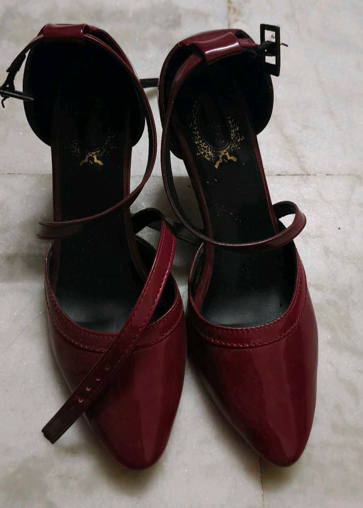 Elegant Red Patent Heels