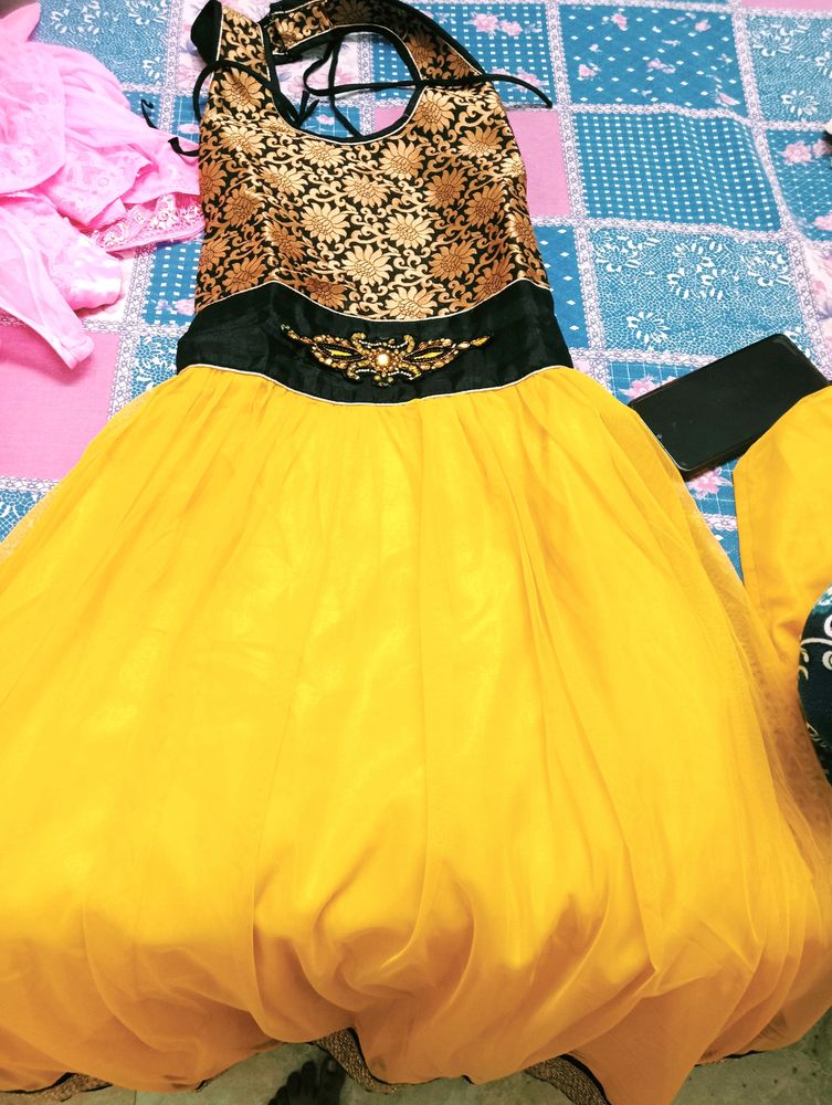 Stunning Yellow Party Dress