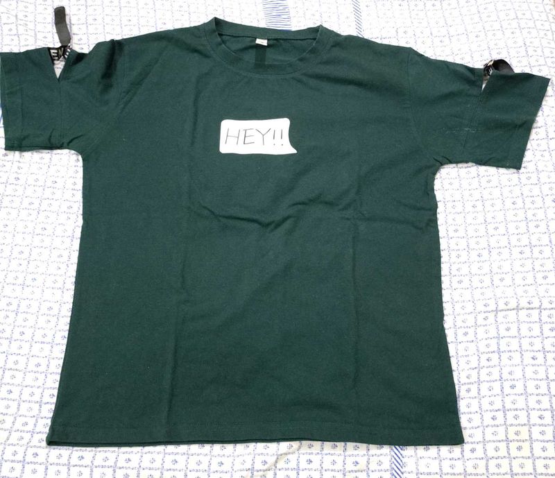 HEY!! Graphic Tee