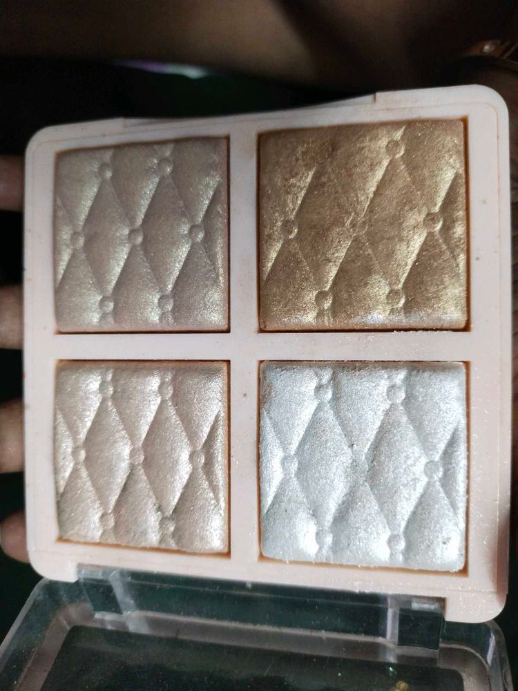Highlighter Palette - Shimmering Glow