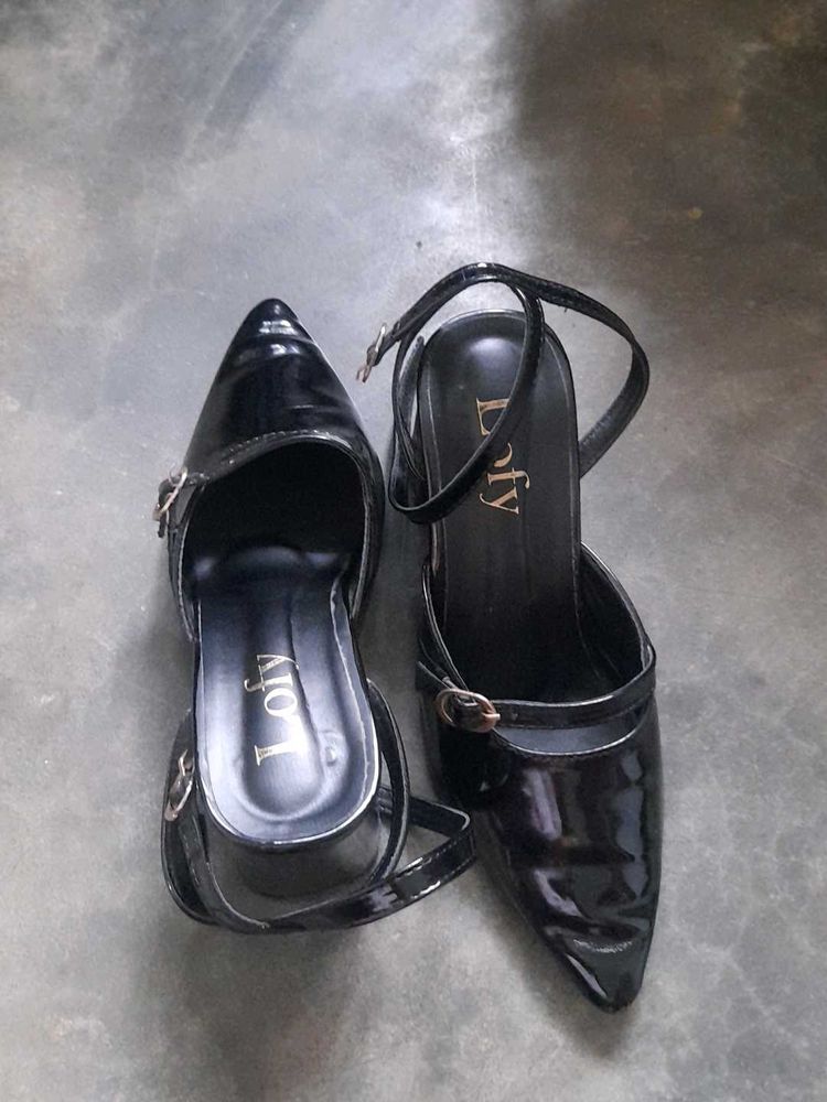 Black Patent Pointed-Toe Heels