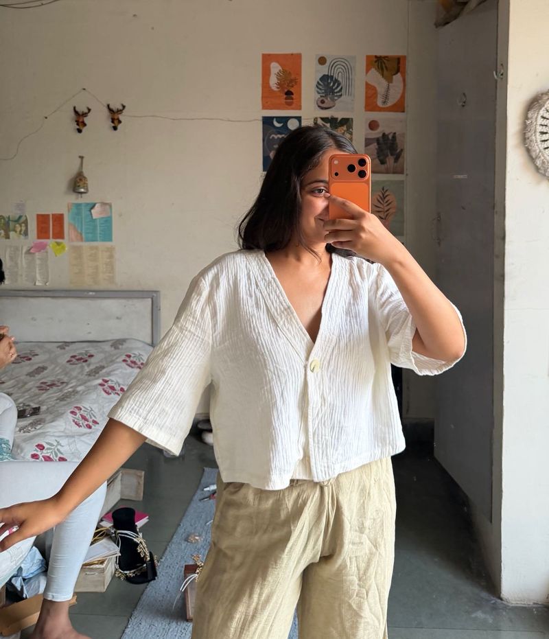 Casual White Cropped Top
