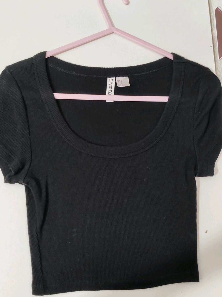 H&amp;M crop top