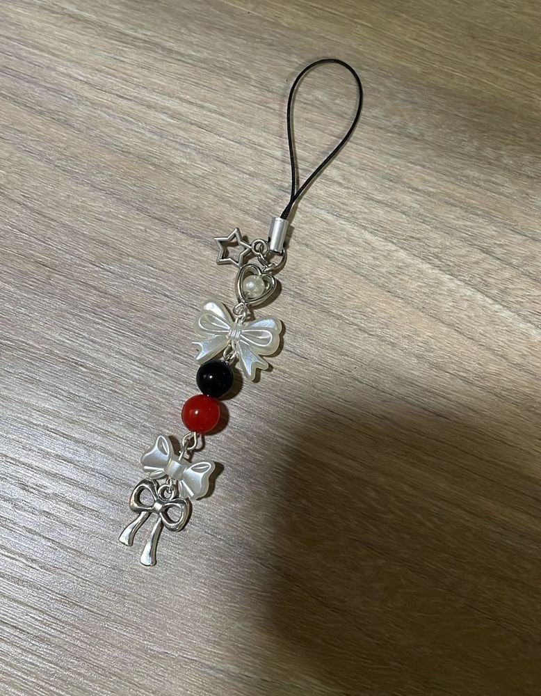 Cute Bow Charm Phone Strap❤️🖤