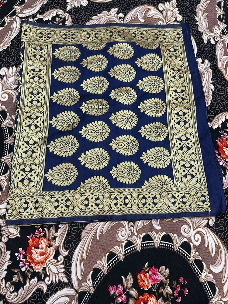 Elegant Navy Blue dupatta….🧣
