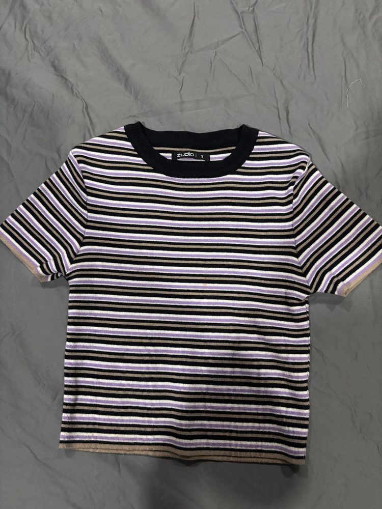 stripe design crop top🫶🏻