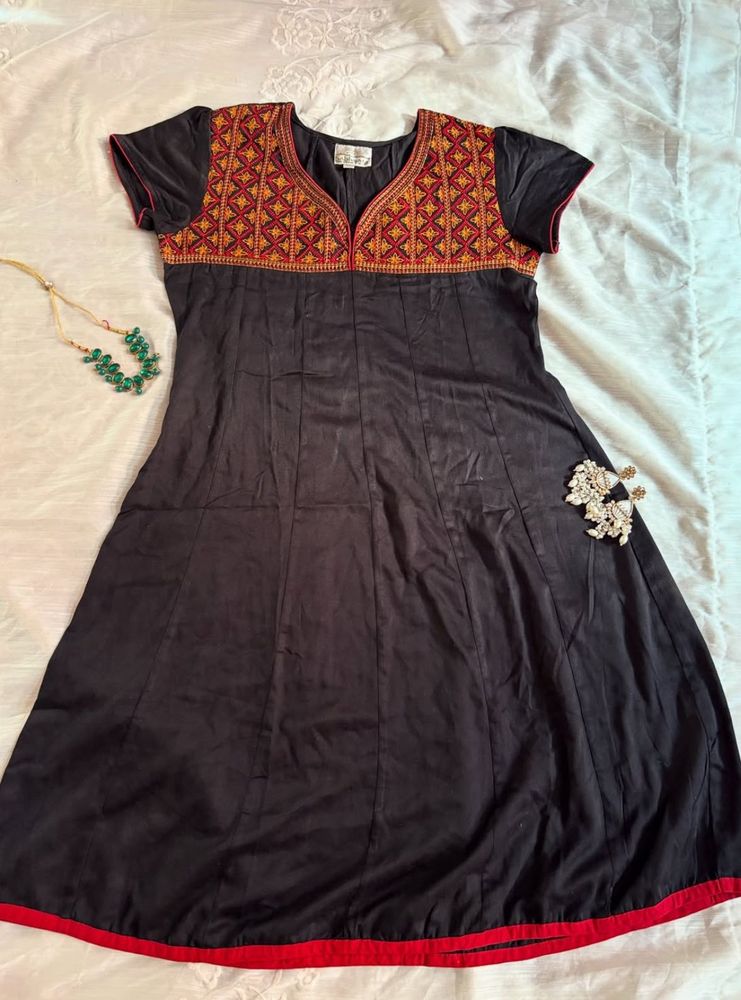 Embroidered Black Kurta