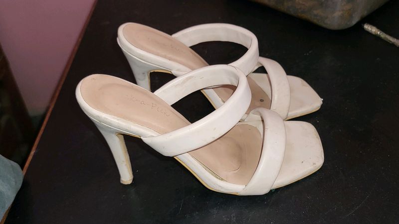 Heels - (5000 coins)