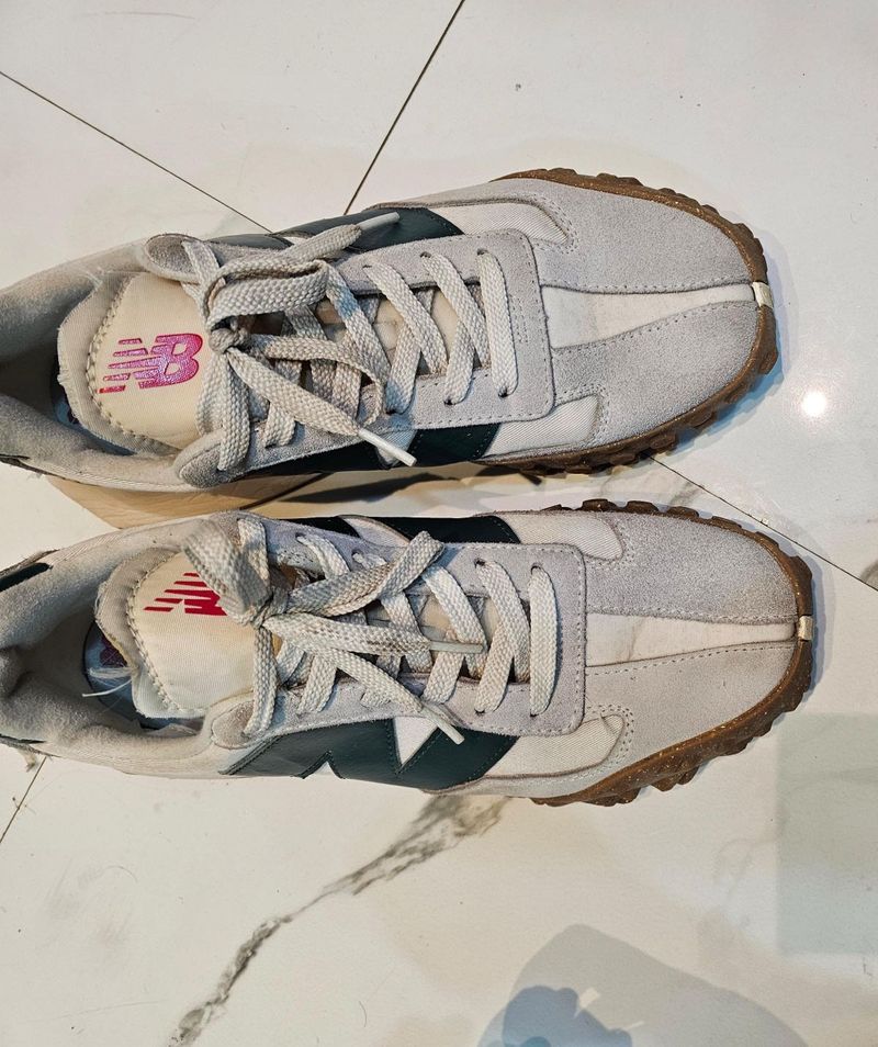 New Balance Sneakers - Grey &amp; White