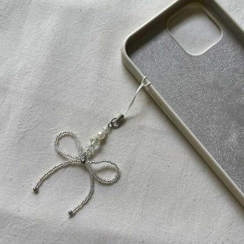 Cute Beaded Bow Phone Charm🤍