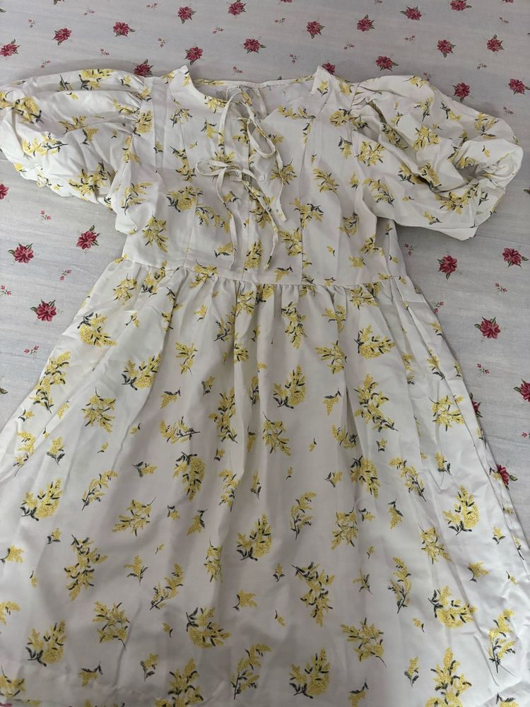 Cute Floral Print Puff Sleeve Dress