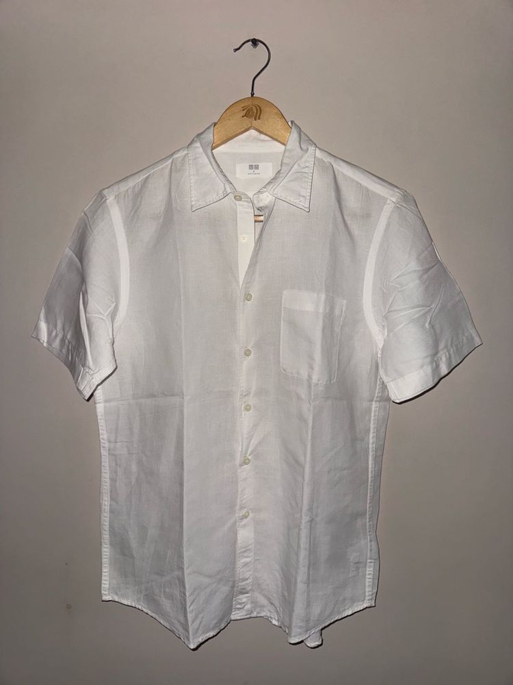 Uniqlo Linen White Short Sleeve Shirt