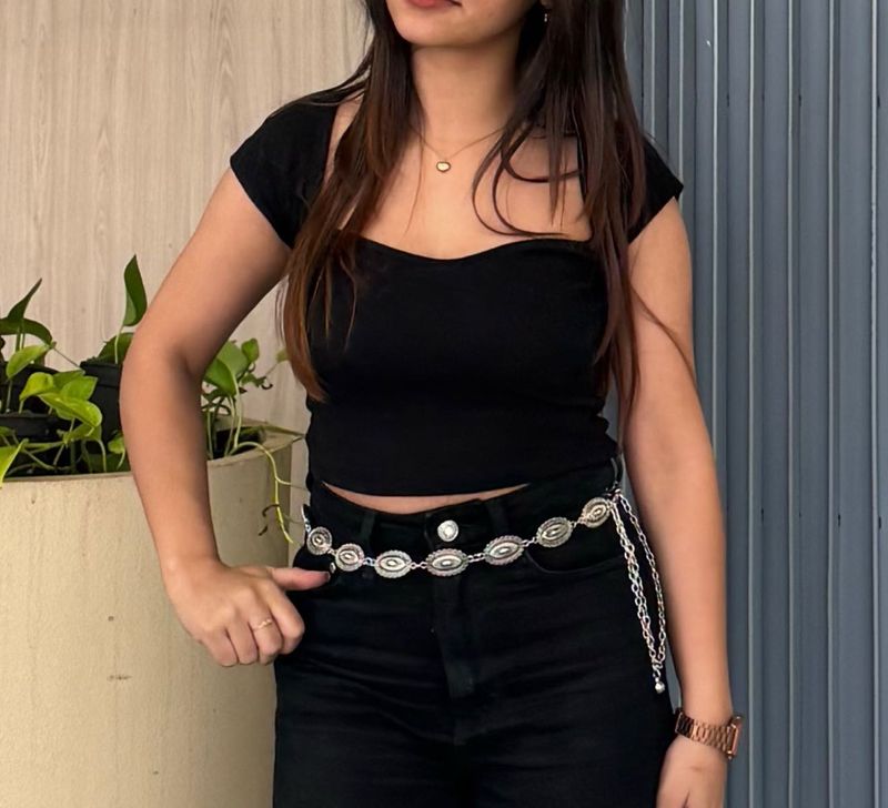 Black Square Neck Cap Sleeve Crop Top