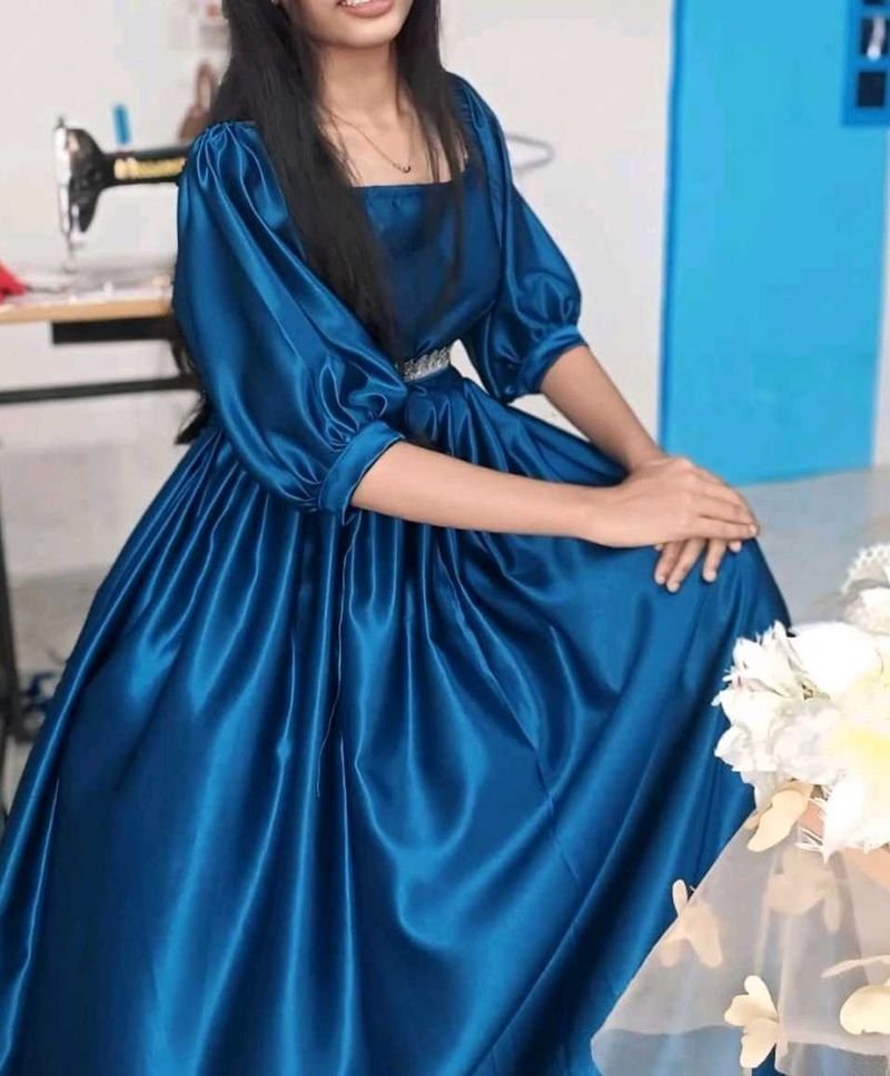 Stunning Teal Off-Shoulder Gown