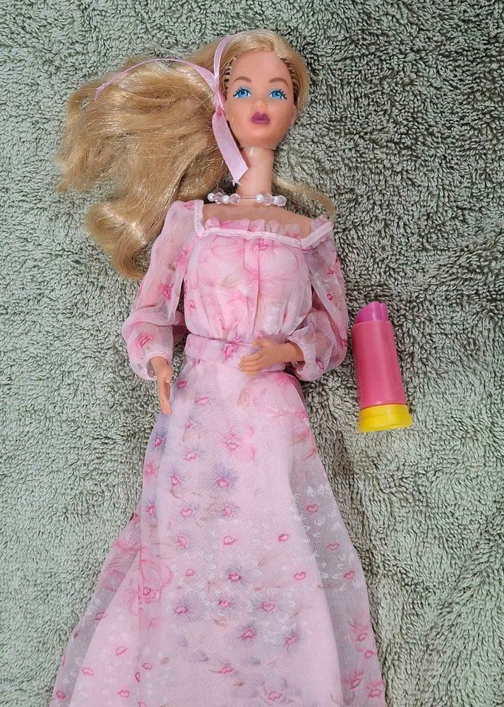 Vintage kissings Barbie Doll in Pink Floral Dress