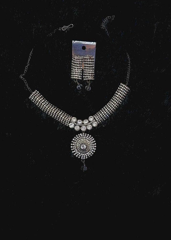 Sparkling Rhinestone Necklace and Earring Set