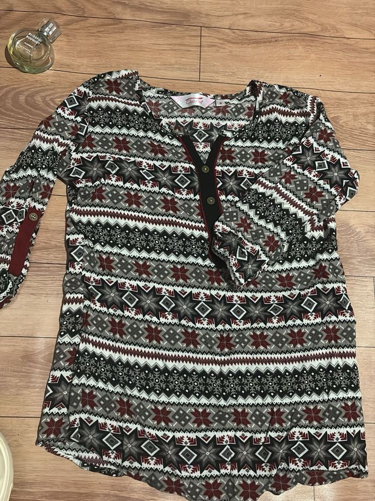 christmas themed top