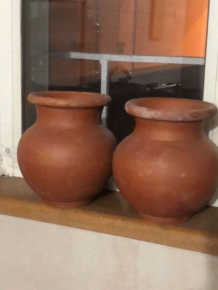 Terracotta Pots - Set of 2